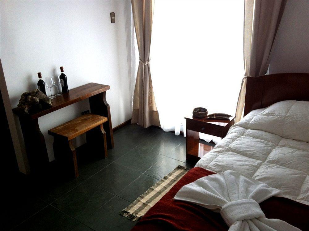 Hotel Hallef Puerto Natales Esterno foto