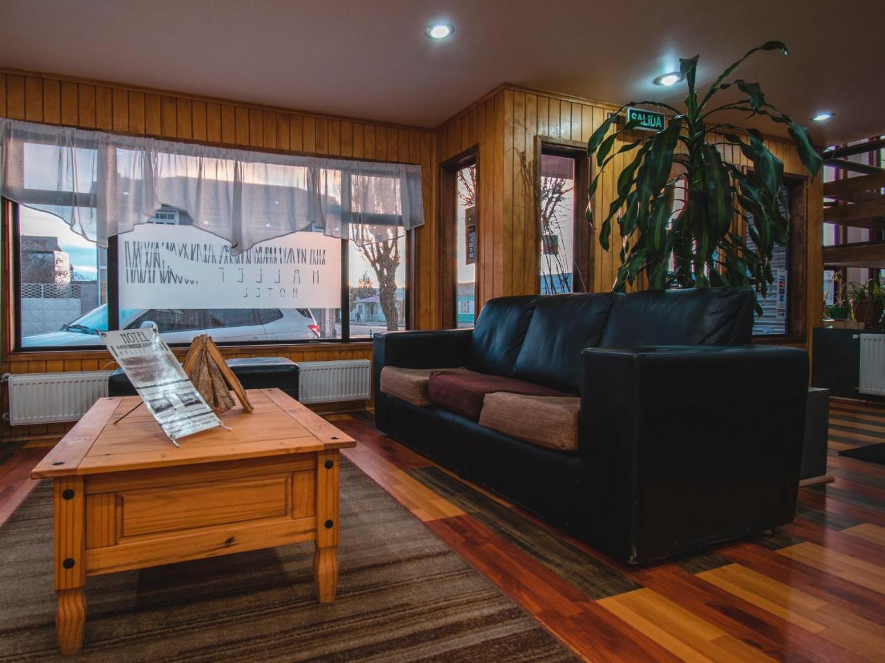 Hotel Hallef Puerto Natales Esterno foto