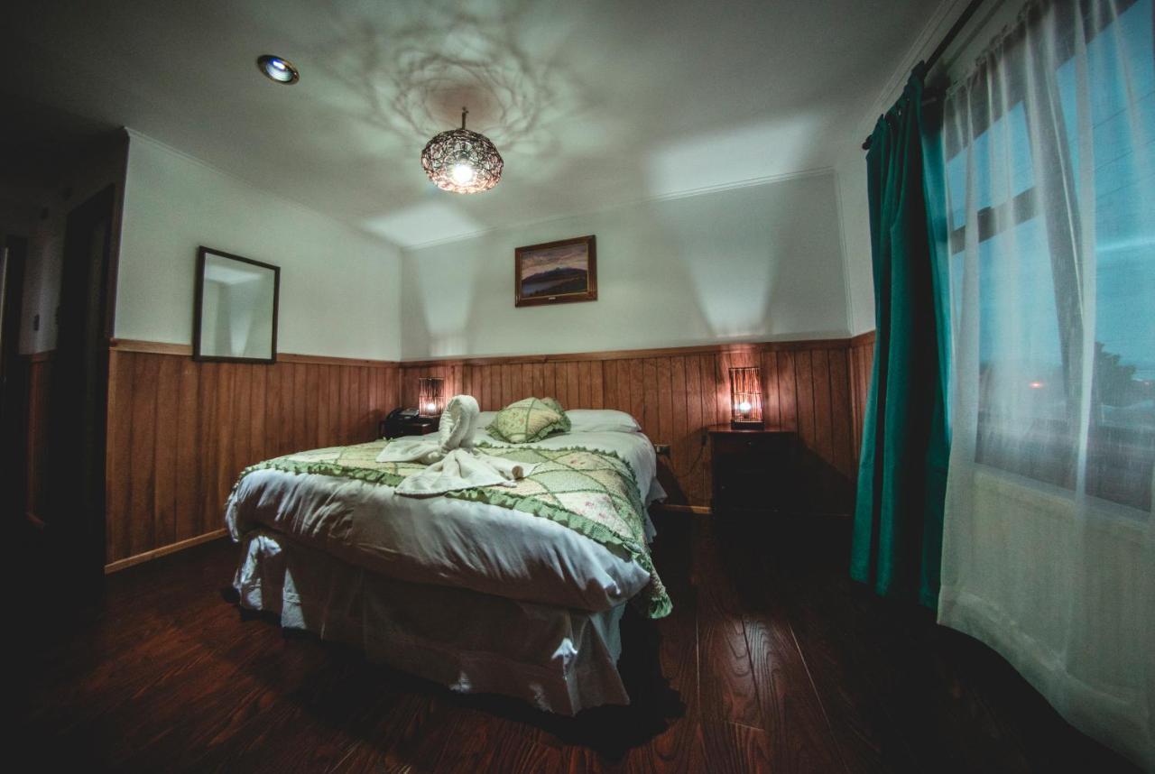 Hotel Hallef Puerto Natales Esterno foto