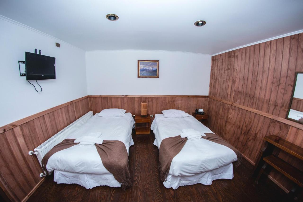 Hotel Hallef Puerto Natales Esterno foto