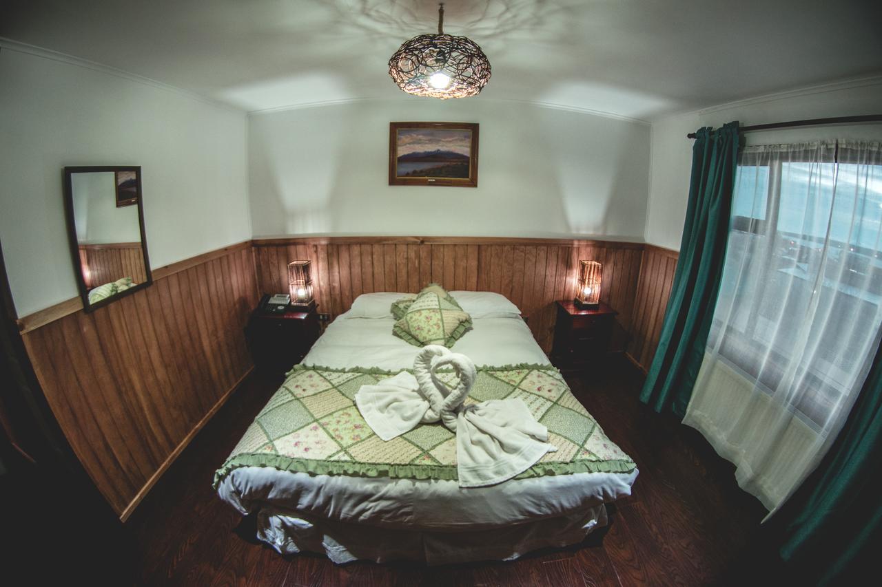 Hotel Hallef Puerto Natales Esterno foto